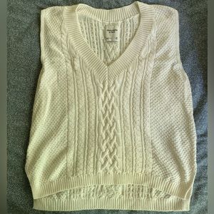 Oversized Cable-knit Sweater Vest